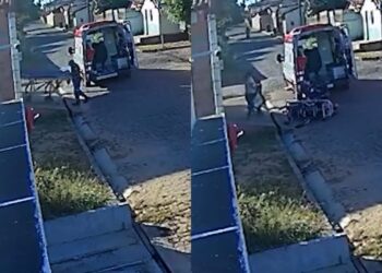 VÍDEO: Paciente cai de maca ao ser levado para ambulância do Samu no PI