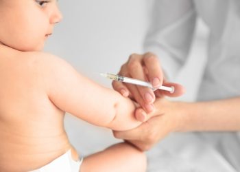 Piauí recebe mais de 8,7 mil doses de nova vacina contra bactéria que causa meningite e pneumonia